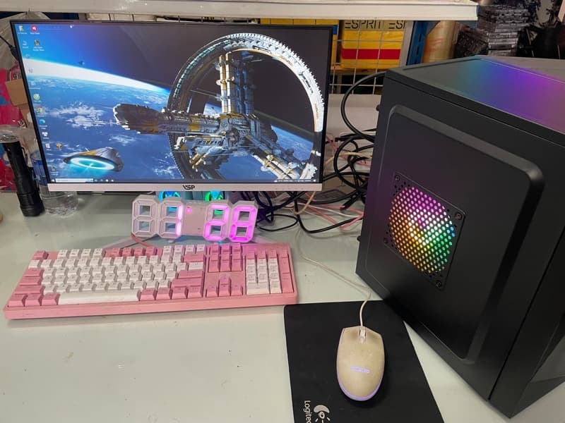 Full Bộ giá rẻ xeon 1220v3, ram 8gb, ssd 120gb, vga r5 430, màn 22in